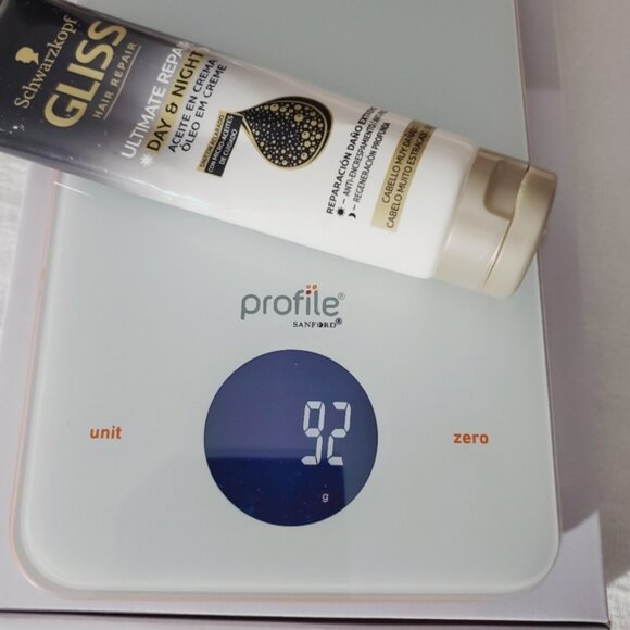 Hair Care Product Set with Red, Black, and White Packaging - Picture 12 of 14